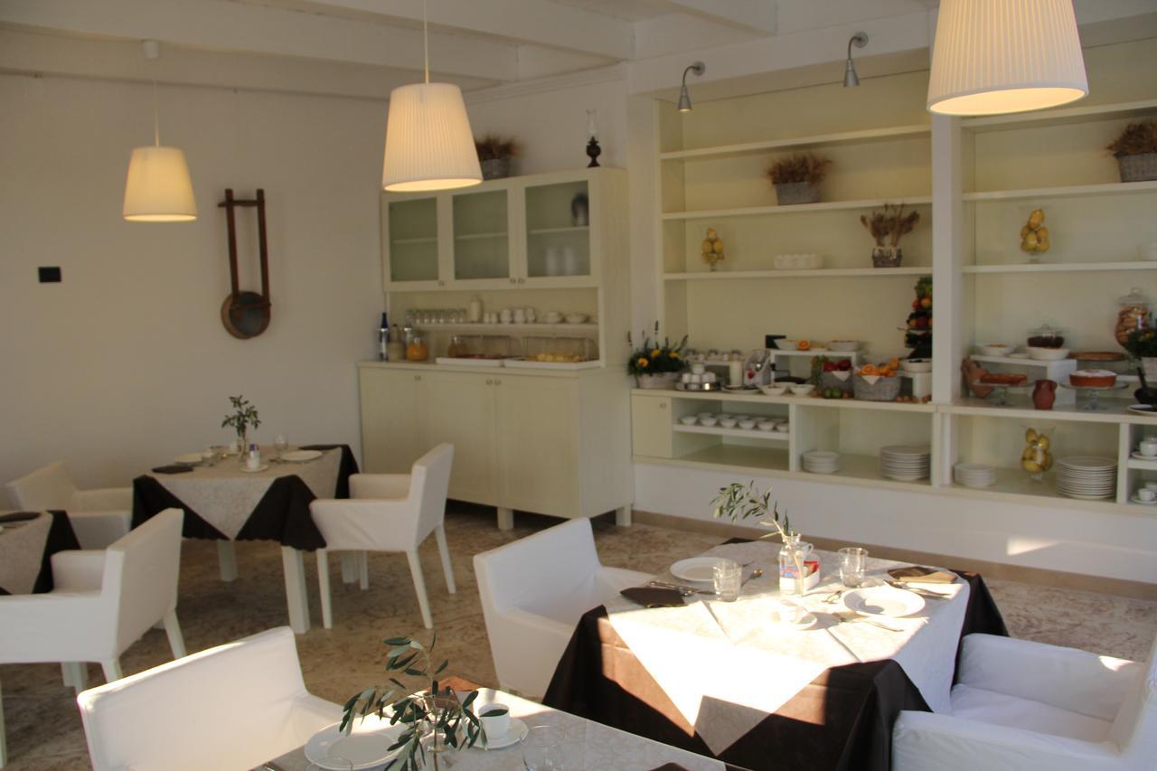 Hostal Relais Lali' Mottola Exterior foto