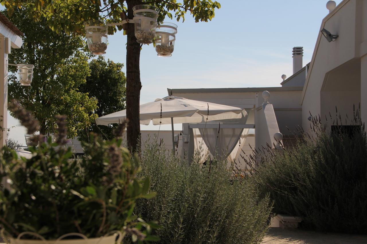 Hostal Relais Lali' Mottola Exterior foto